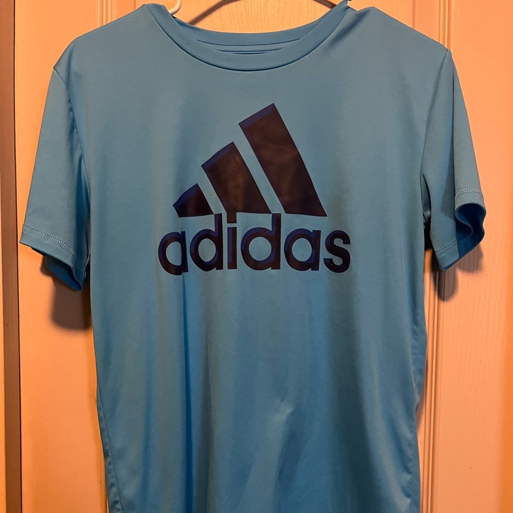 Adidas T-shirt